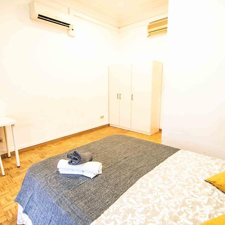 Balmes Private Rooms Барселона Екстериор снимка