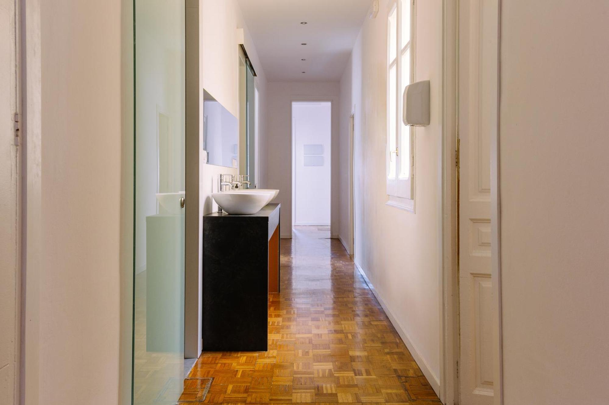 Balmes Private Rooms Барселона Екстериор снимка