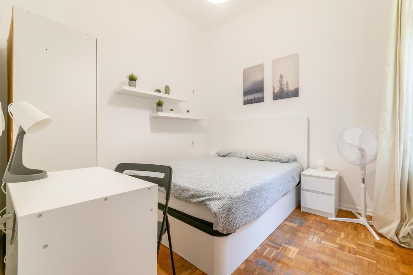 Balmes Private Rooms Барселона Екстериор снимка