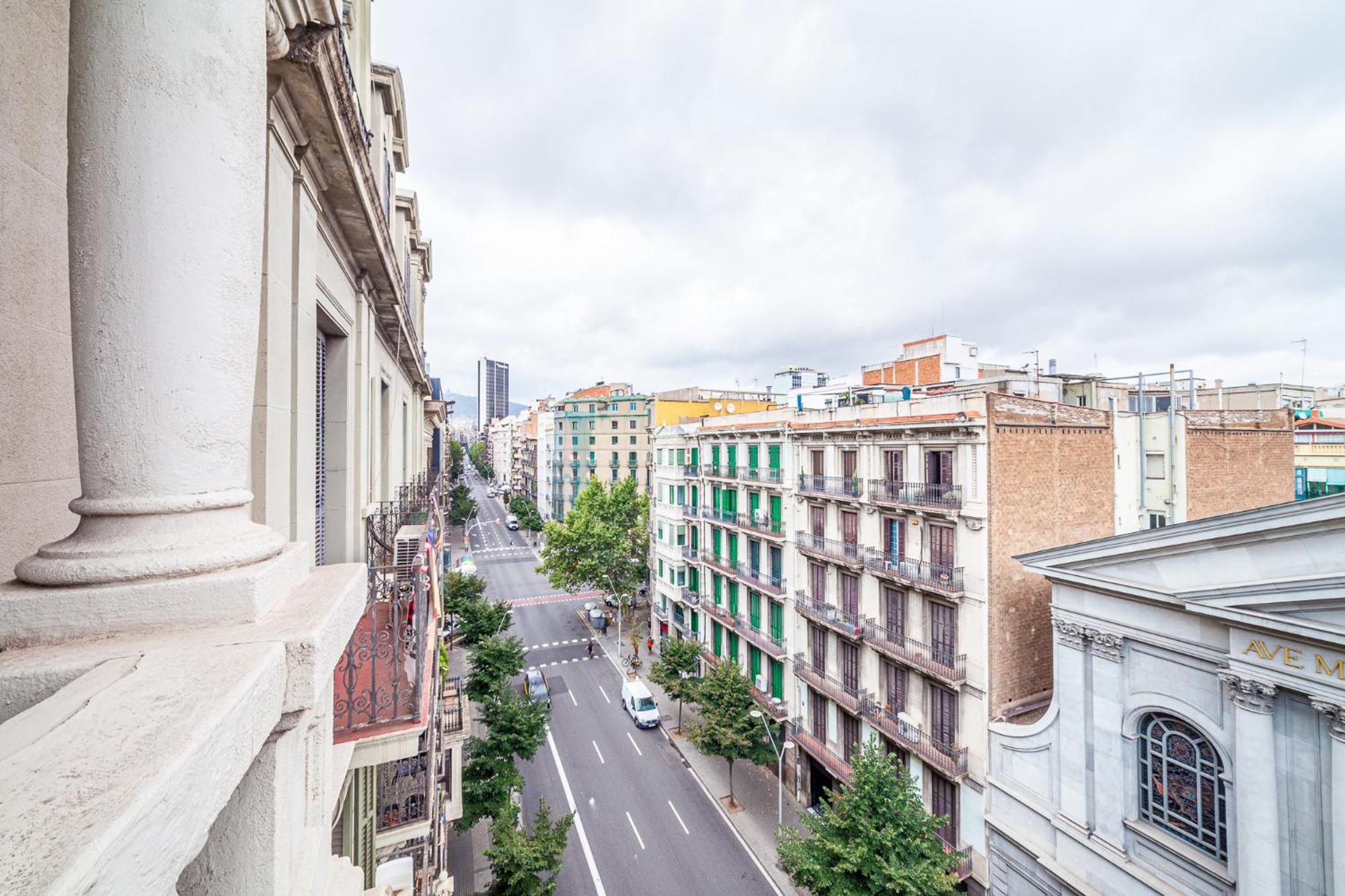 Balmes Private Rooms Барселона Екстериор снимка